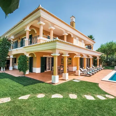 Villa Sleeps 8 Pool Air Con T480069 *