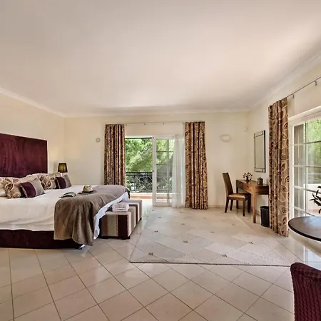 Sleeps 8 Pool Air Con T480069 Villa *