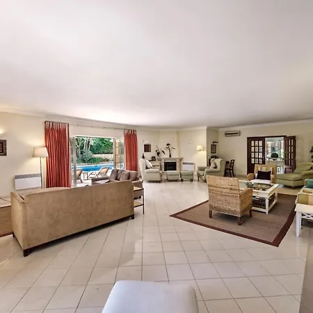 Sleeps 8 Pool Air Con T480069 Villa *